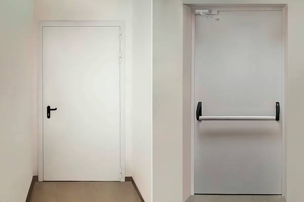 Дверь на выходе эвакуации в ресторане (ТРЦ «Афимолл Сити») Дверь на выходе эвакуации в ресторане (ТРЦ «Афимолл Сити»)