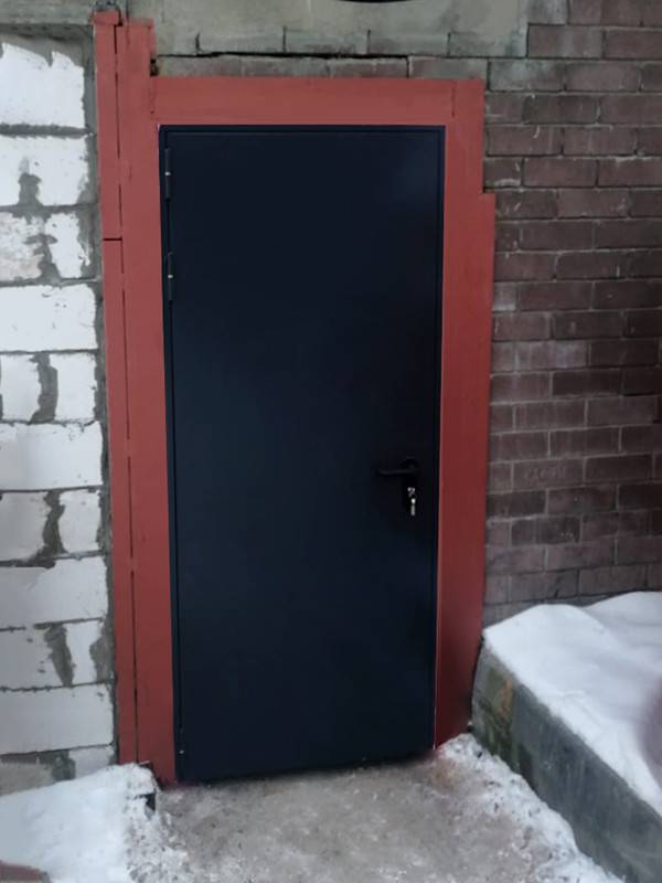 Огнеупорная дверь (пос. Томилино) Огнеупорная дверь (пос. Томилино)