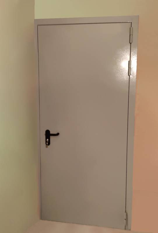 Стандартная огнестойкая дверь Стандартная огнестойкая дверь