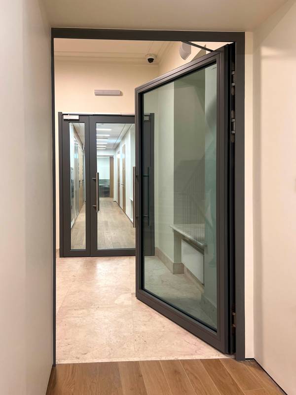 Двери eiw-60 для лестничных площадок и лифтовых холлов Двери eiw-60 для лестничных площадок и лифтовых холлов